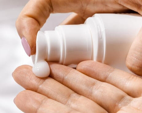 Picture of pellcorCura hand cream dispenser.